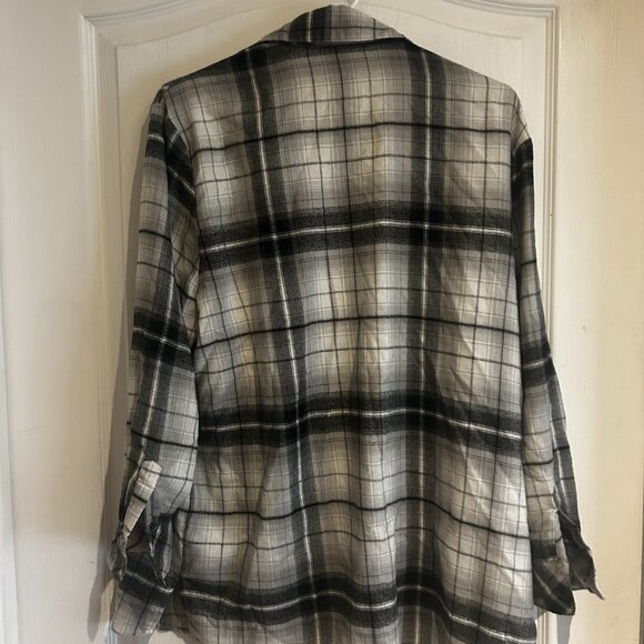 ONLY Oversized Plaid Flannel Shirt - Picture 3 of 3
